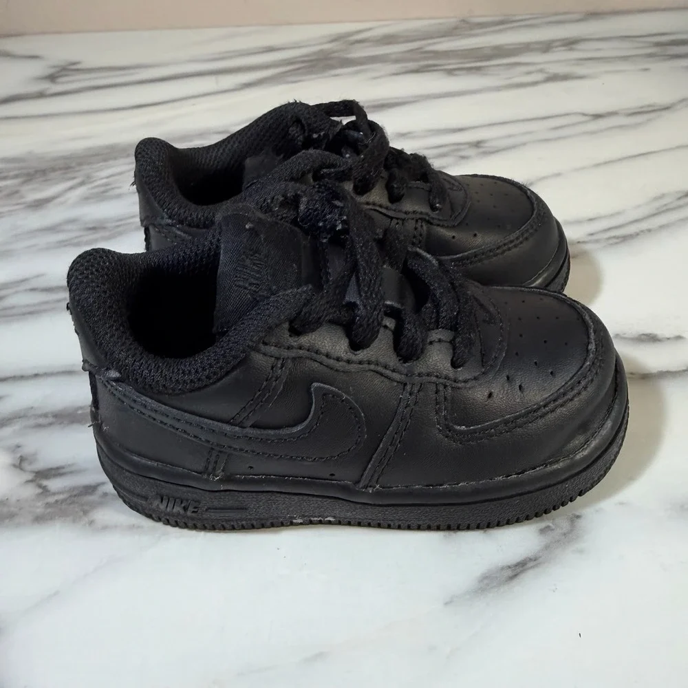 Nike Air Force 1 Low Toddler Baby Size 5C Black Walking Leather Shoes Sneakers
